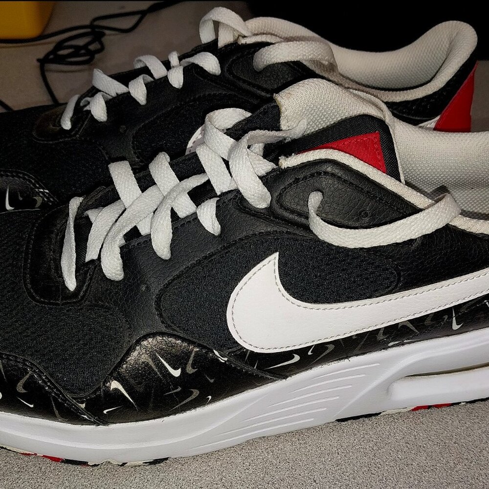 Nike Air Max Mens size 12